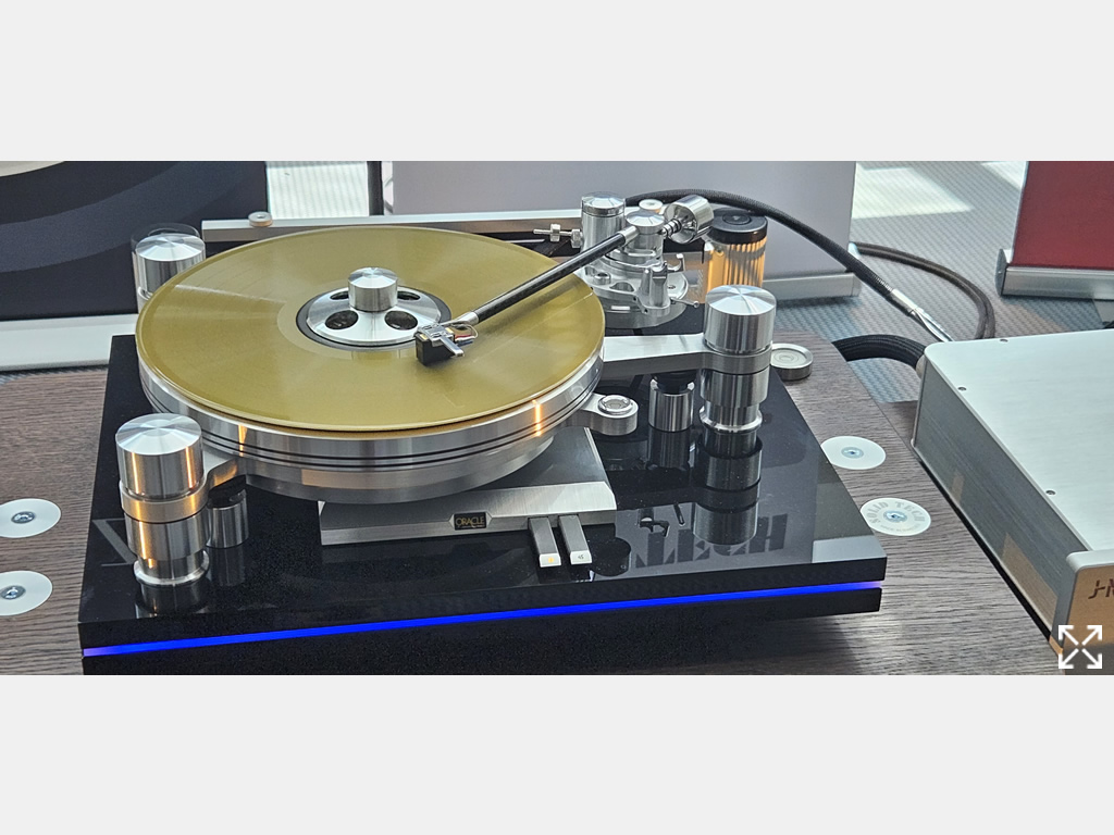 Oracle Turntable