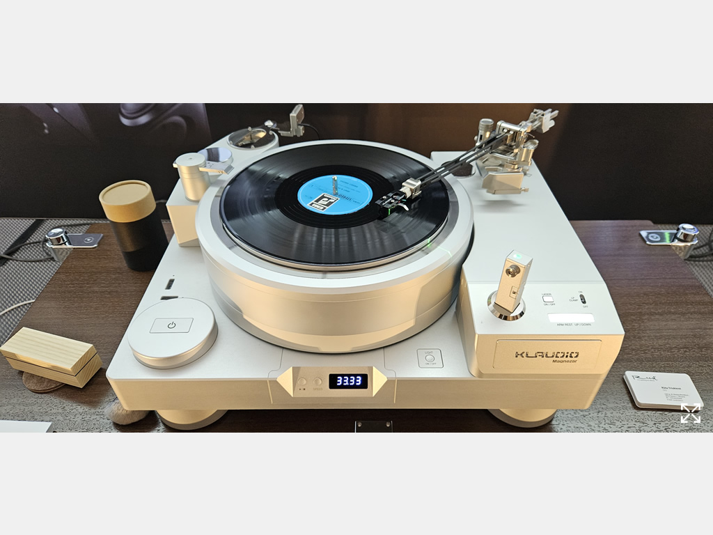 KL Audio Turntable