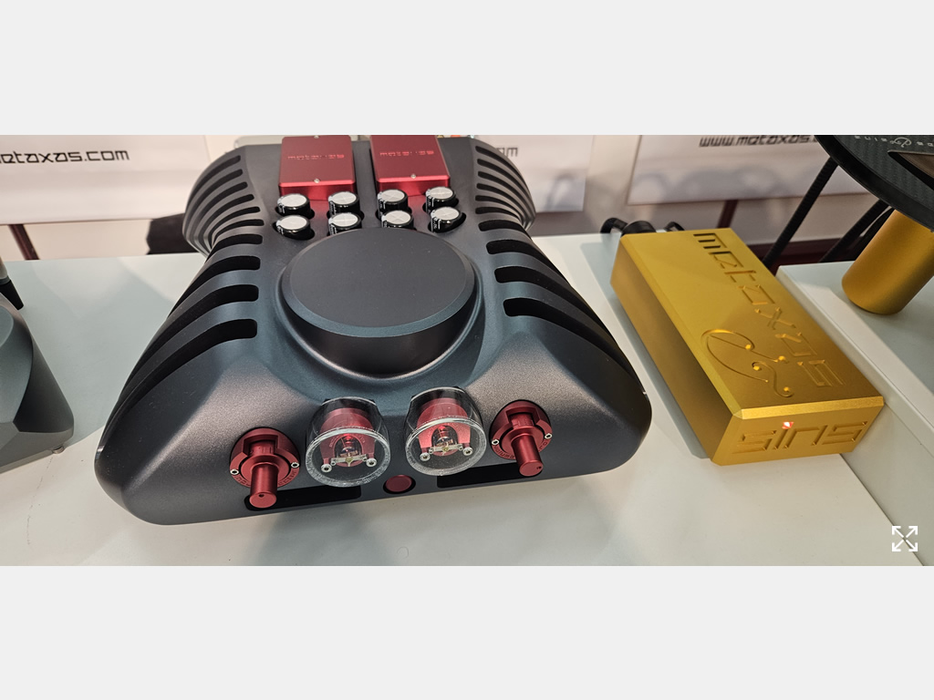 Metaxas Amplifier
