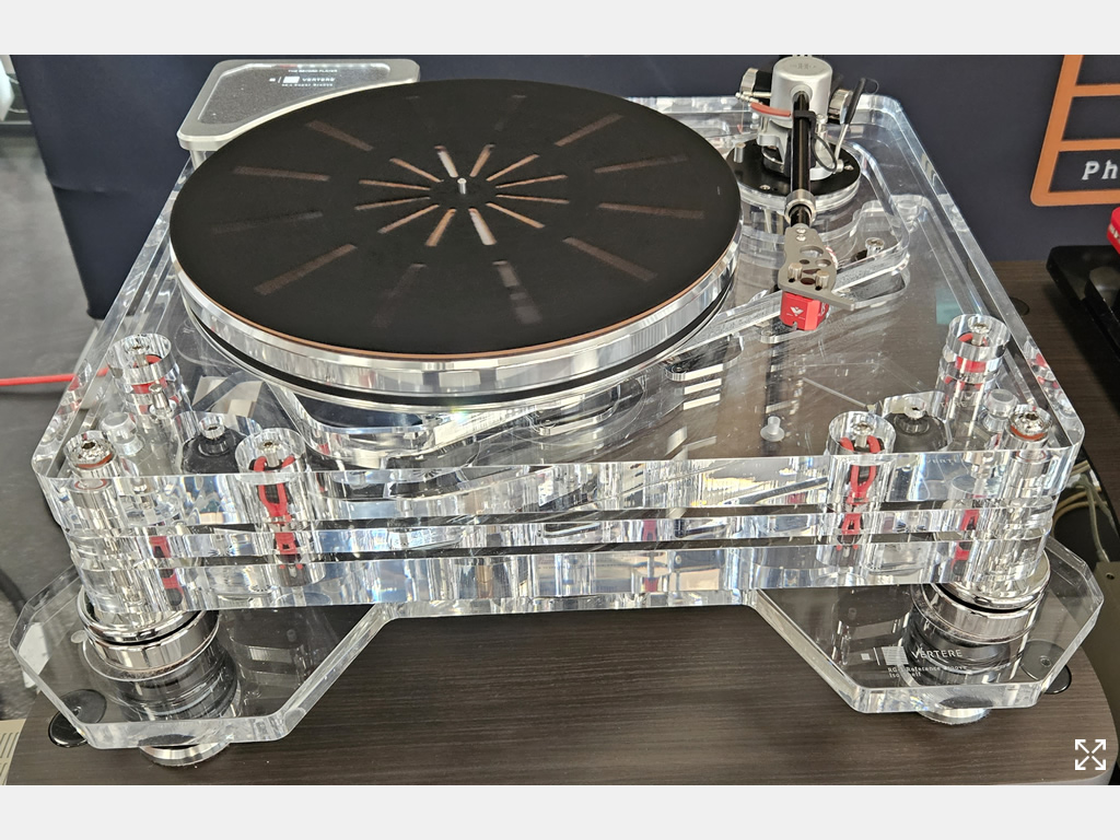 Vertere Turntable